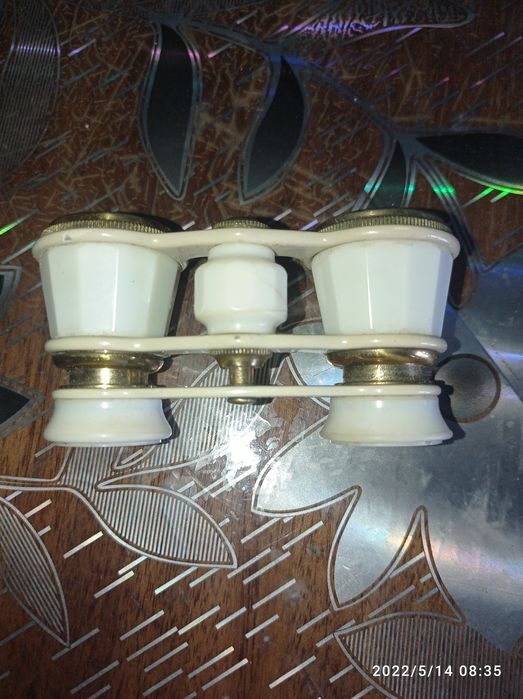 Продам бинокль театральный,классический