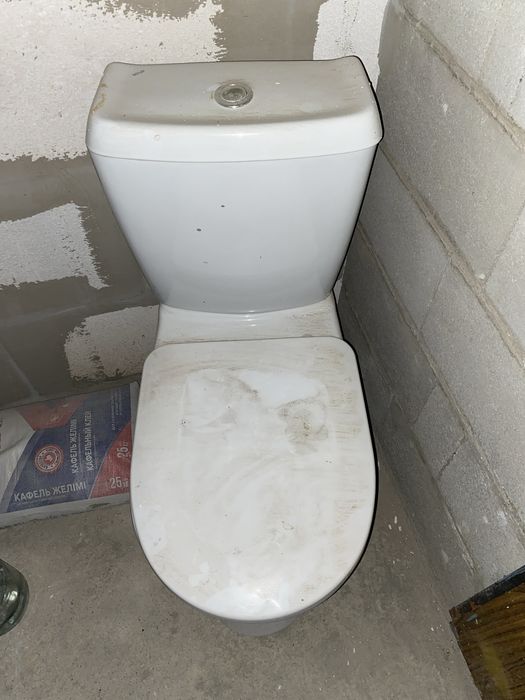 Продам книтаз в отличном состаяний