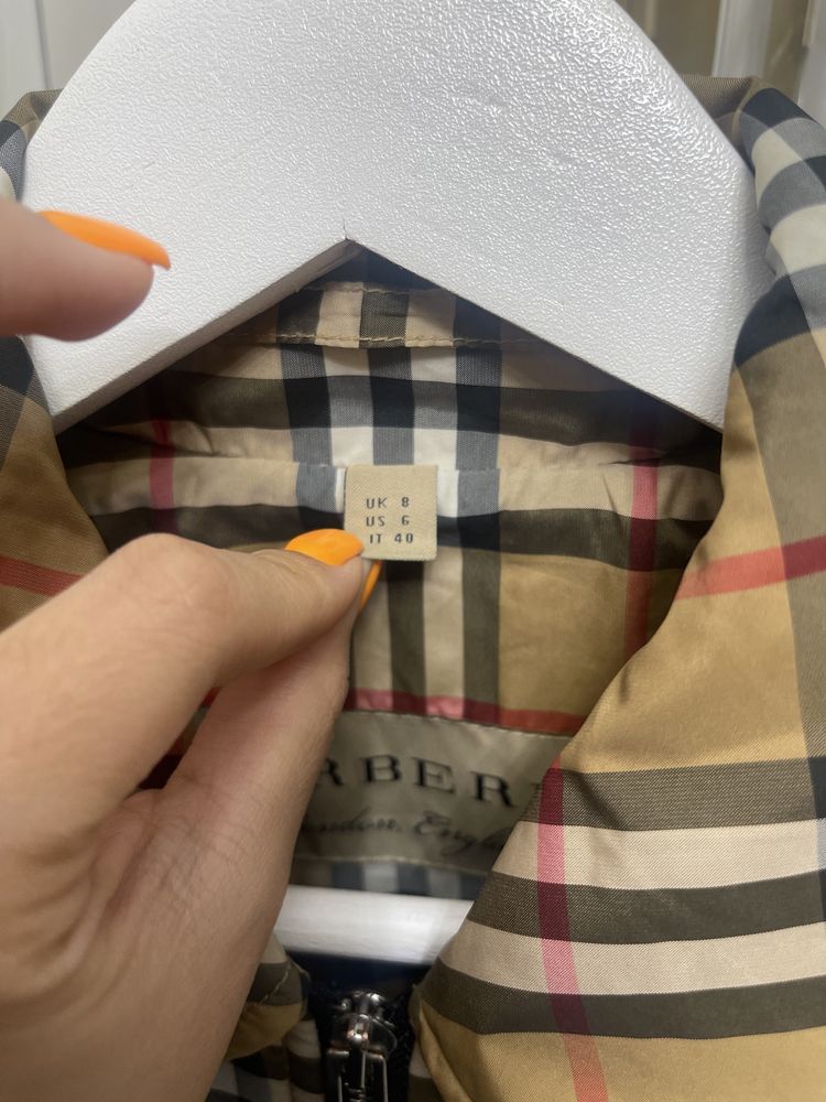 Продам оригинальную куртку Burberry