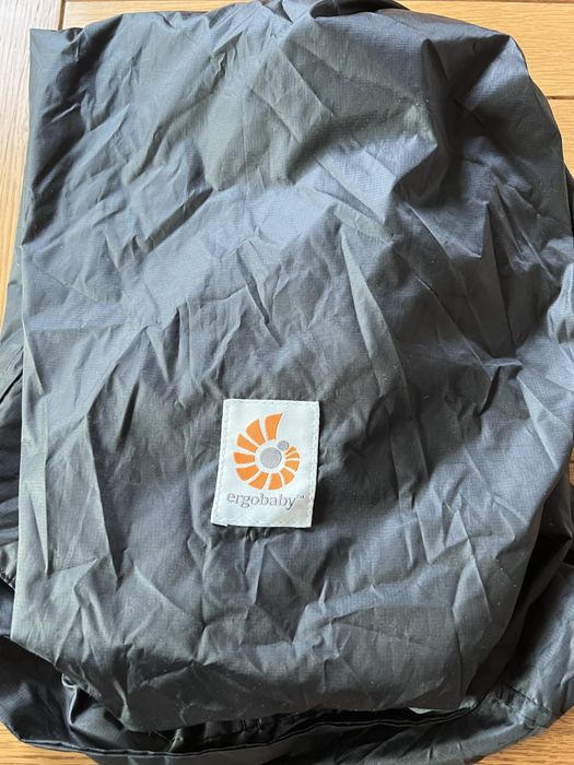 Protectie sistem purtare vant/ploaie Ergobaby