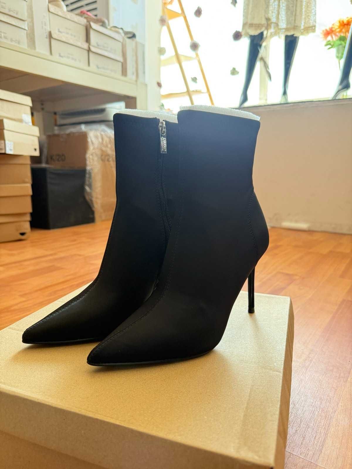 Steve Madden Обувки