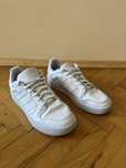 Обувки Adidas бял цвят