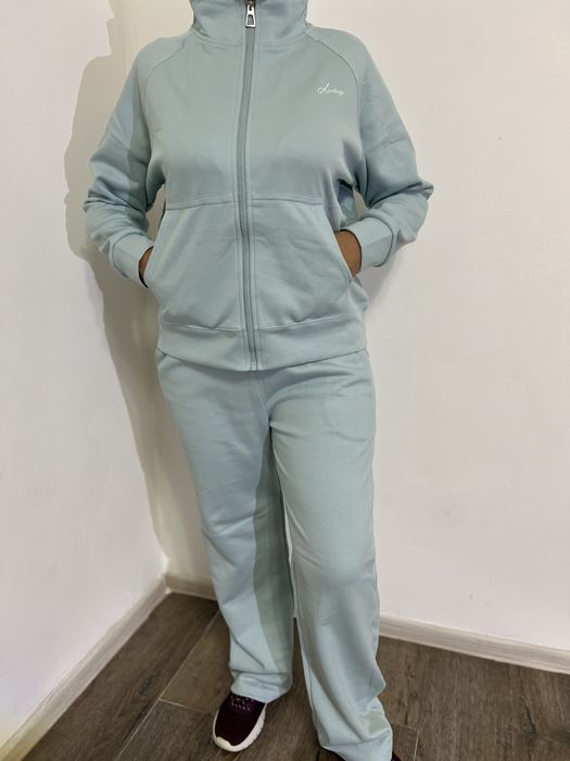 Корейские костюмы 95% Cotton ,новый ,хлопак.Осень-зима