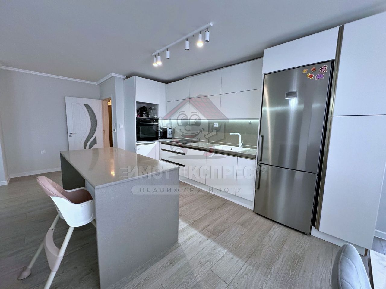 Продава се Многостаен апартамент в Асеновград - 180 кв.м за 967 €/кв.м - Снимка #5