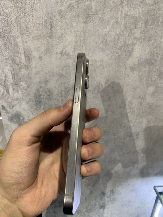 Iphone 15 pro max natural 256 gb 87%