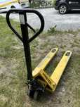 Transpaleta  manuala Hyster 2,5 tone