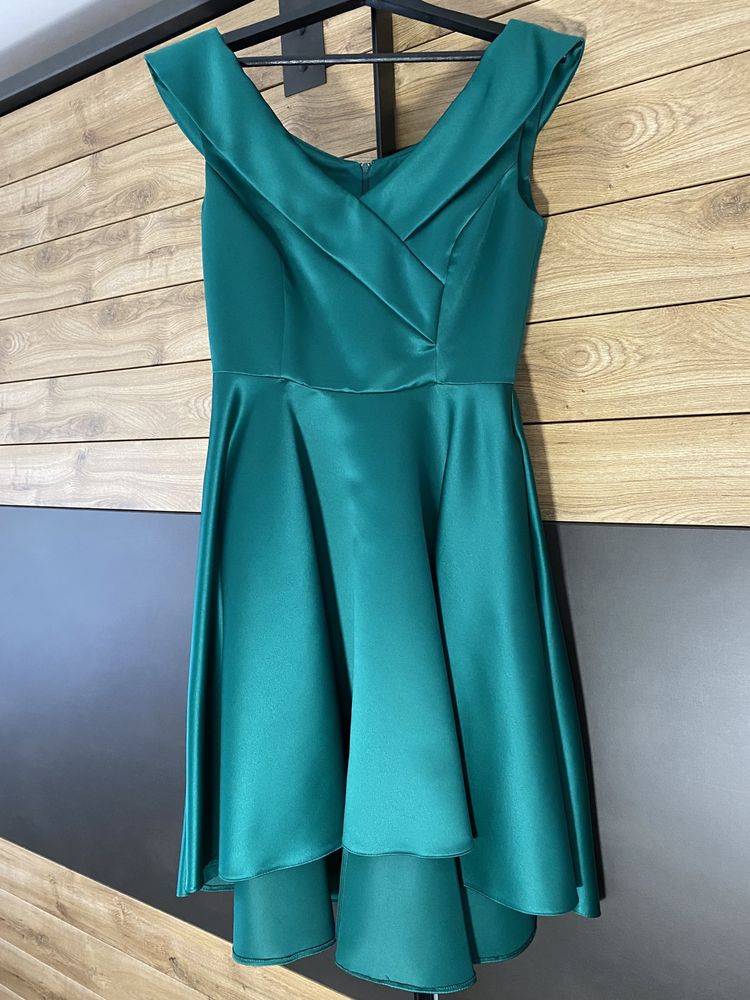 Vând rochie elegantă de seară