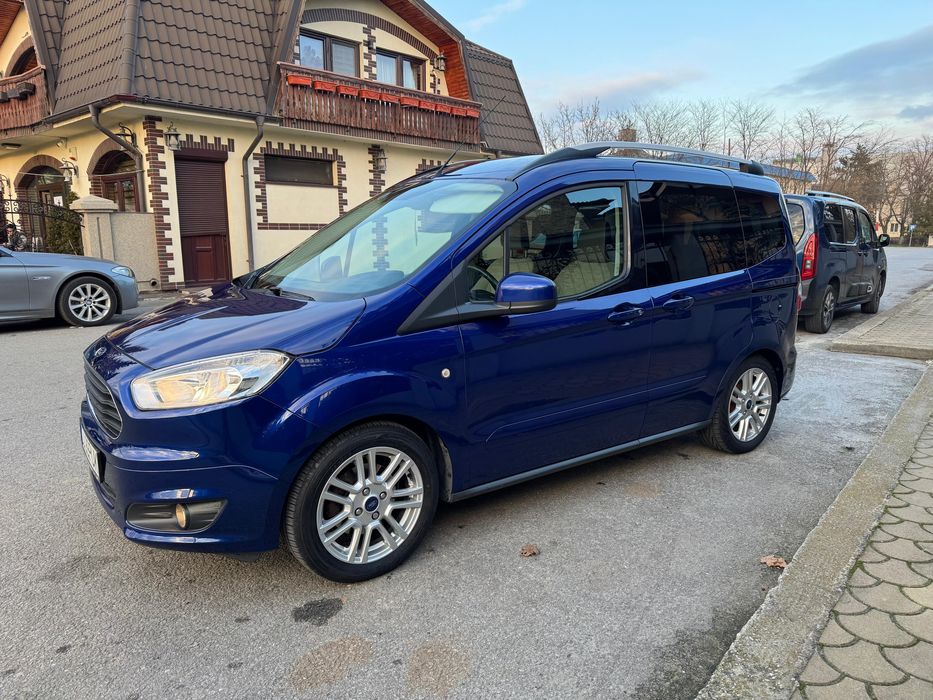 Ford Tourneo Courier Titanium