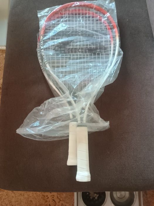 Продавам 2 броя тенис ракети