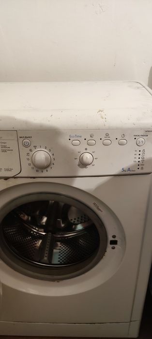 Стиральная машина "Indezit"