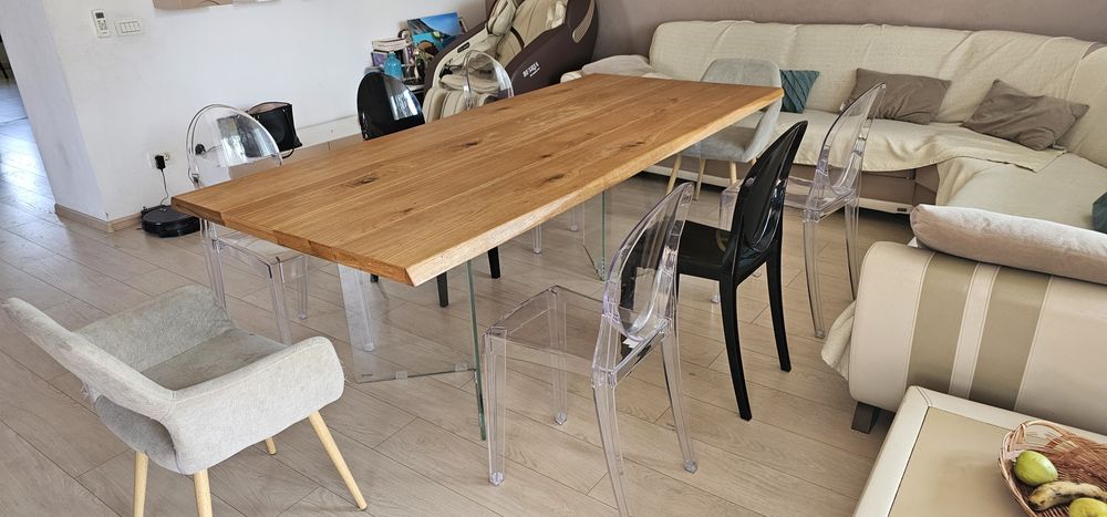 Masa stejar masiv si scaune - 8 persoane