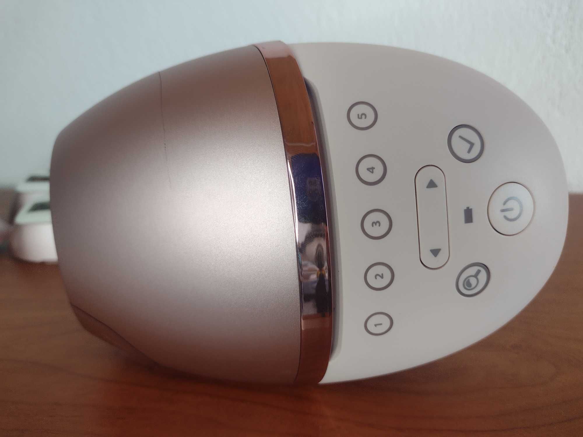 Фотоепилатор Philips Lumea Seria 9000 BRI958/00 sense IQ