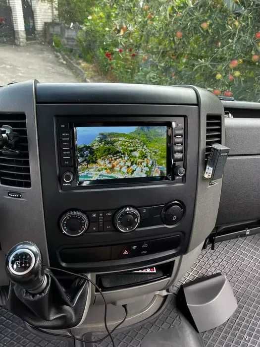 OFERTA: 4GB Navigatie Mercedes Sprinter VW Crafter Vito Viano Carplay