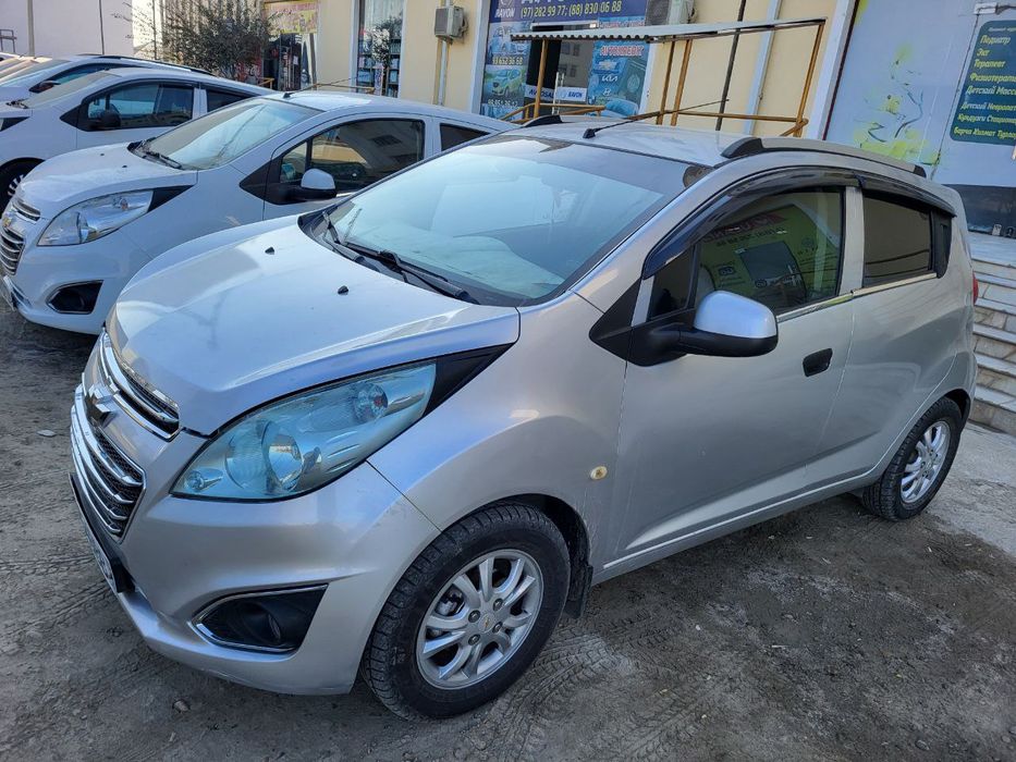 2011 metan avtamat spark sotiladi
tomdan pasti kraska 
Udar yoq rangi