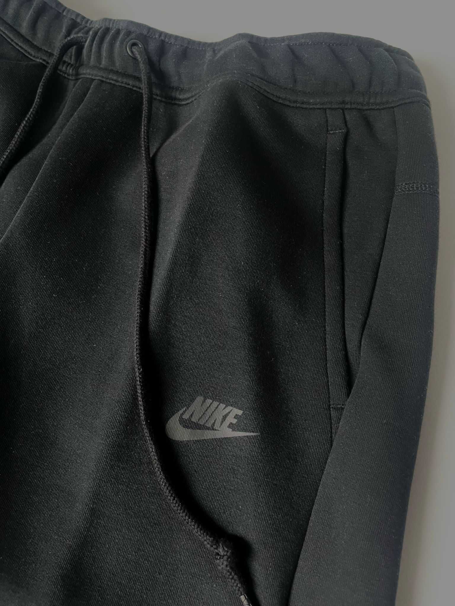 Nike tech shorts