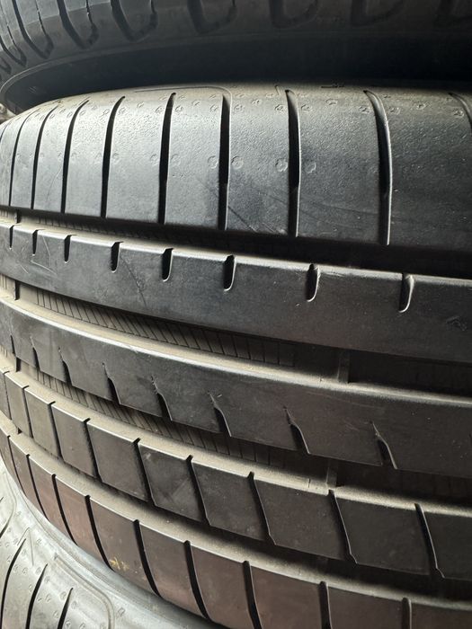 Anvelope vara 225 45 18 si 245 40 18