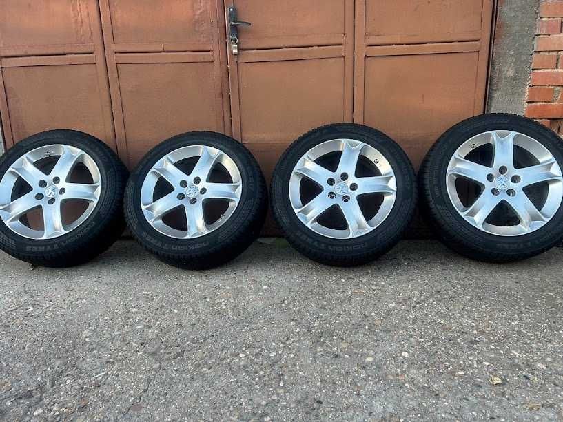 Продавам зимни гуми с джанти NOKIAN TYRES