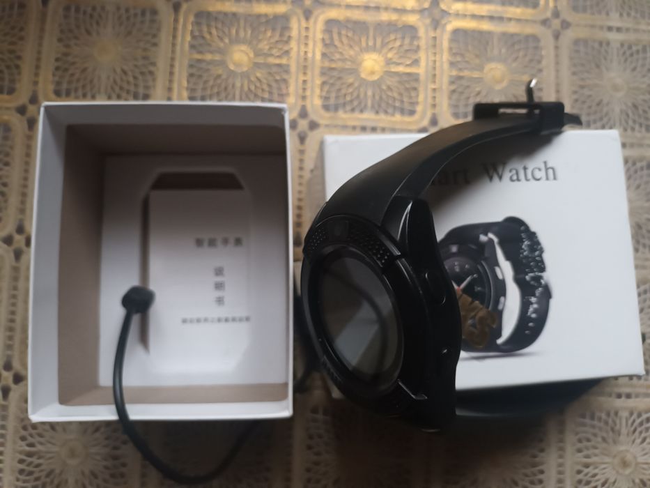 Vând  smartwatch  sau  schimb  cu pistol  mai puternic