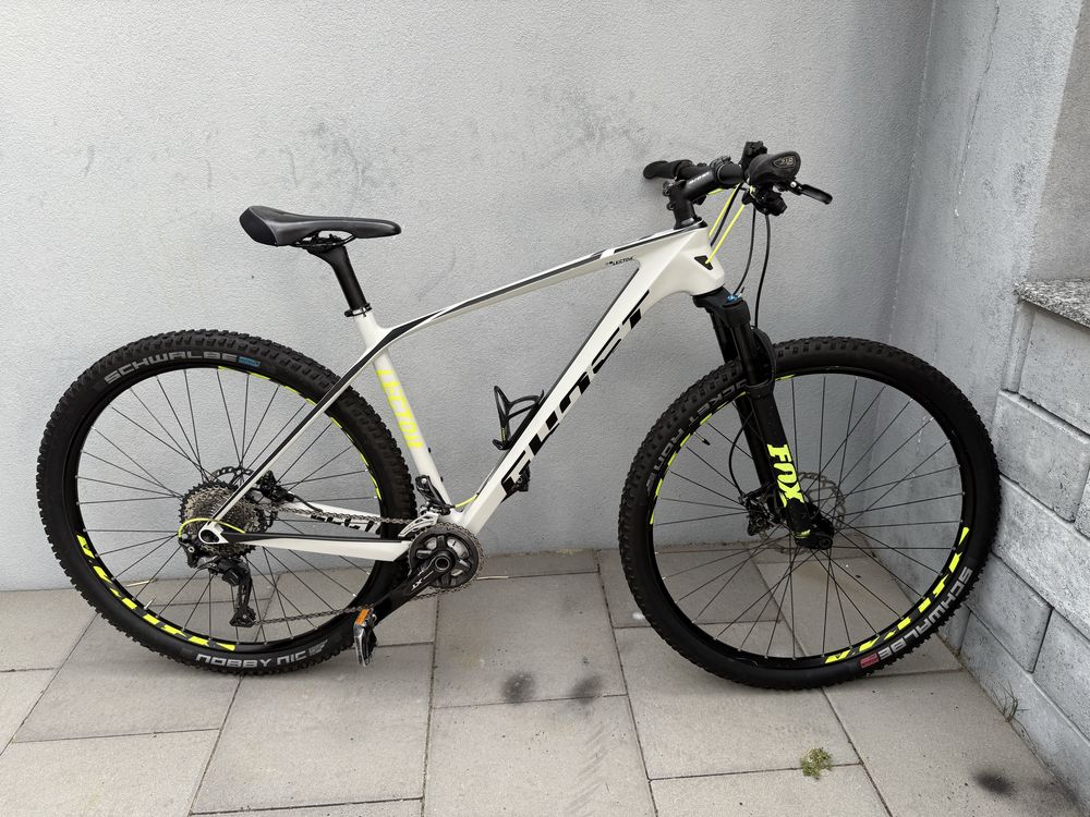 Bicicleta Ghost Lector carbon