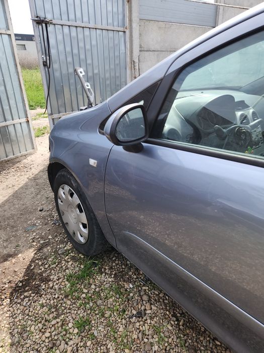 Vând piese opel corsa d oglinzi  usi