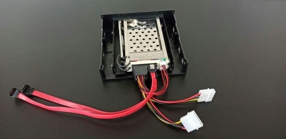 Rack mobil dublu HDD SATA 2.5 card PCI seagate piese calculator retea