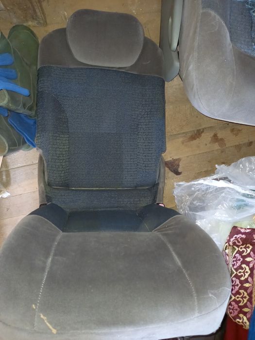 ИЗГОДНО: комплект седалки Рено Сценик
