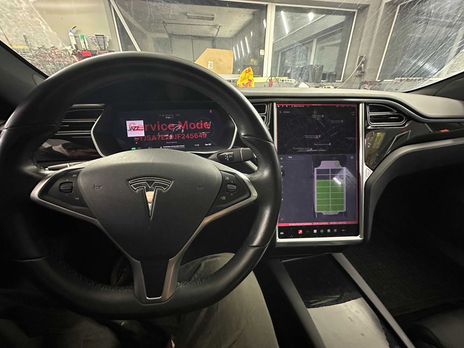 Tesla Royal Service - рускоязычный автосервис в Софии