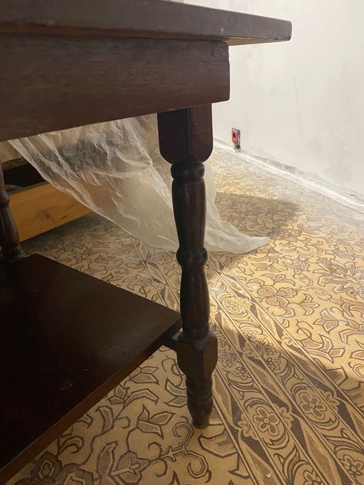 Холна маса, използвана, запазена