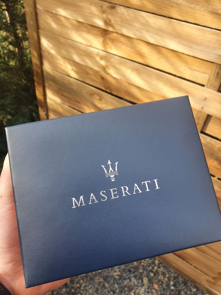 Maserati black watch
