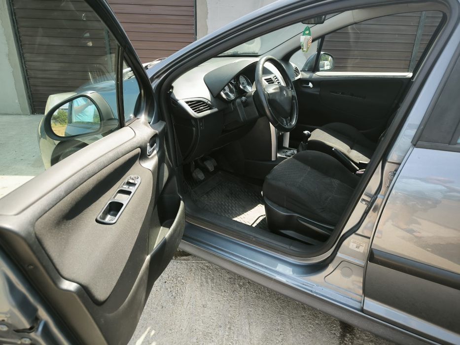 Peugeot 207 1.6 b 120cp