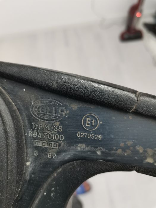 Дървен волан Hella