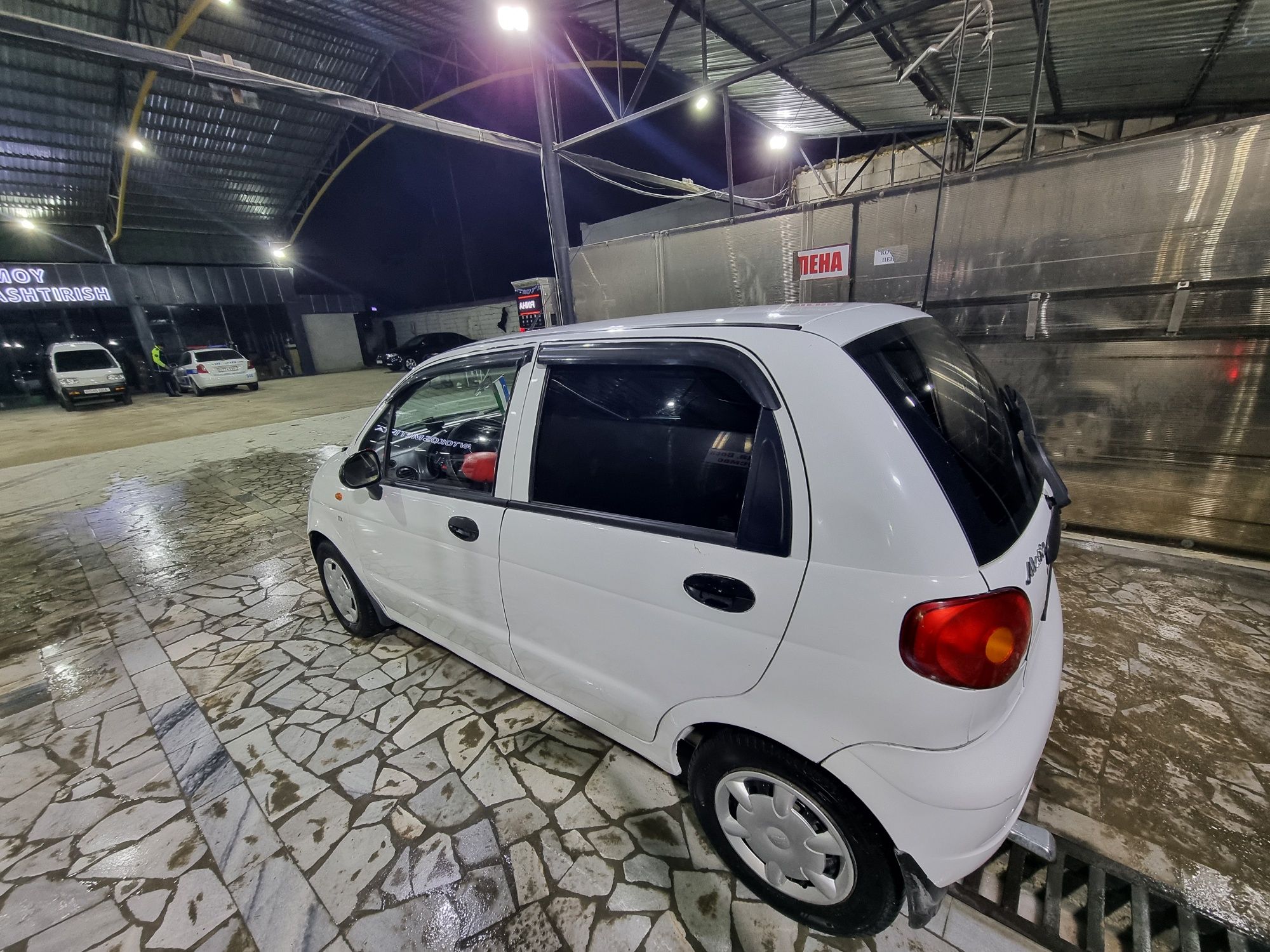 Matiz sotiladi pol luks