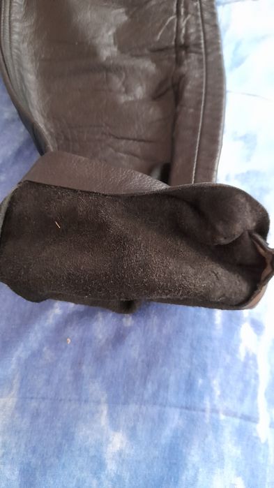 Vhnd pataloni de pele sunt mai mult noi