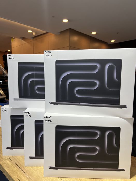 APPLE MacBook Pro 16” M4 (2024),apple MacBook Pro 16”M4 24/512gb ,