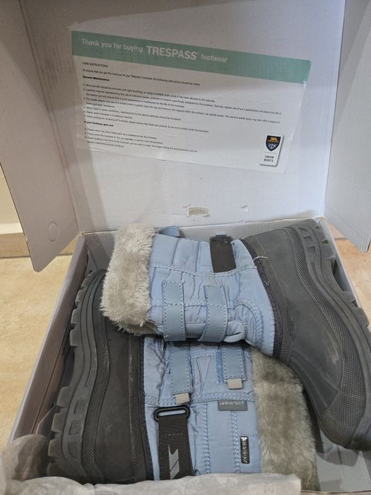 Зимни ботуши Trsespass 32 и 33 номер