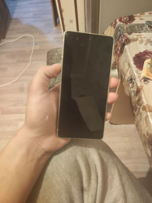 Продам pixel 7 со сломанным дисплеем