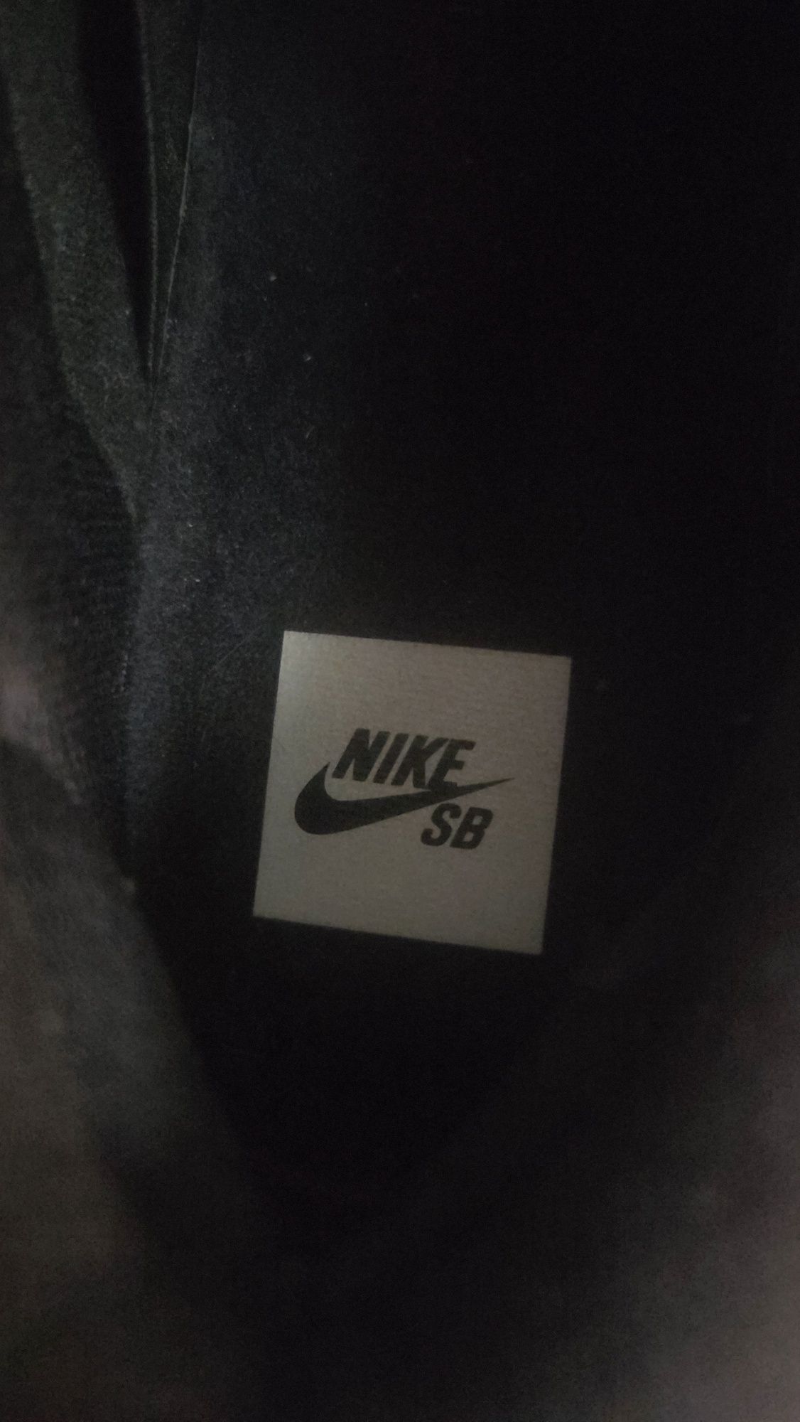 Nike SB Dunk Low Pro Black Gum