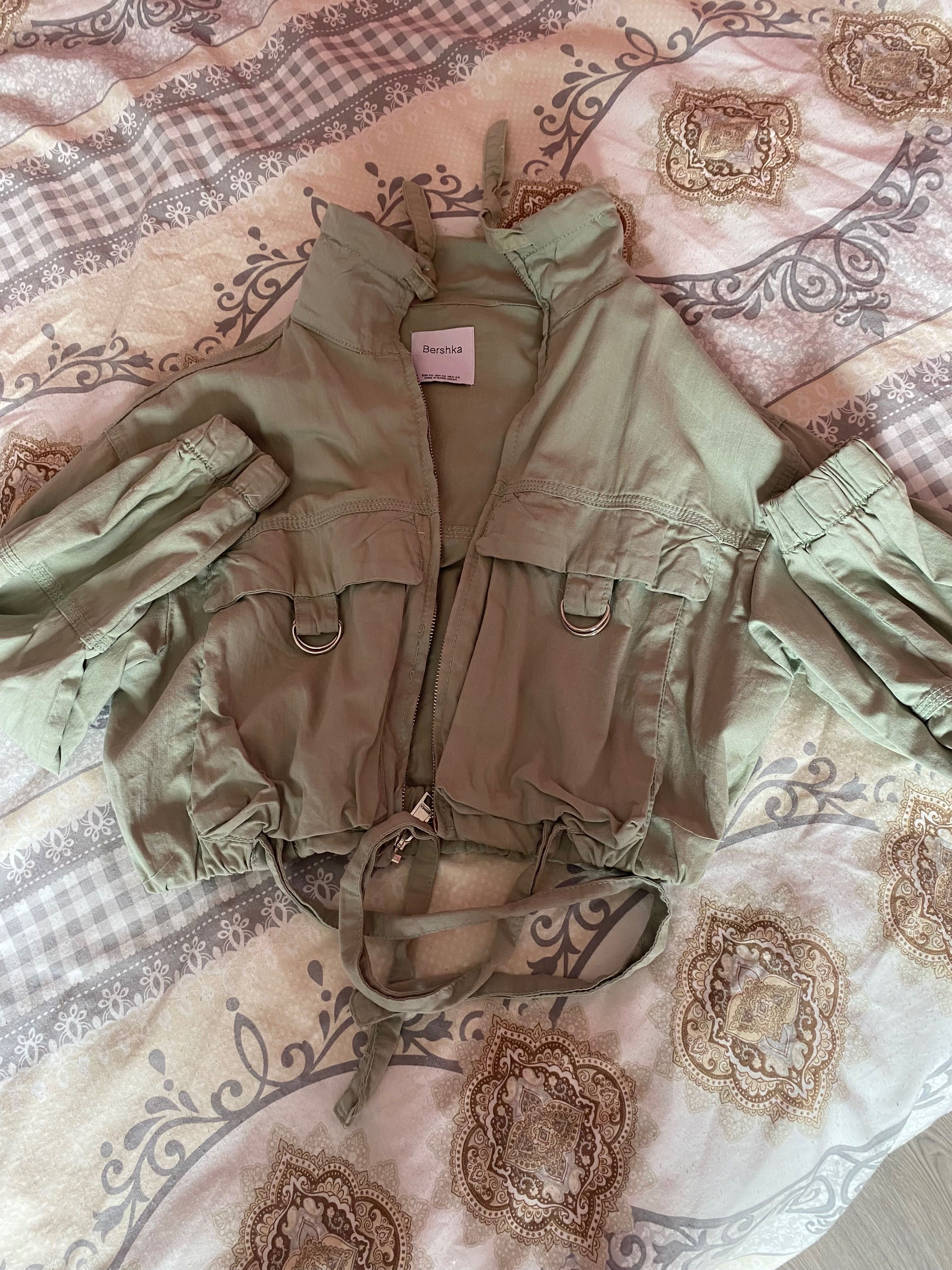 Дамски яке Bershk