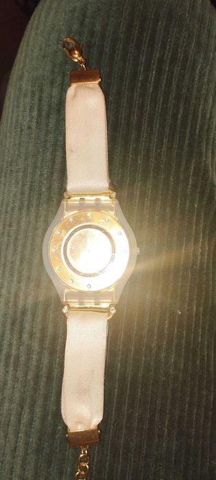 Swatch дамски часовник