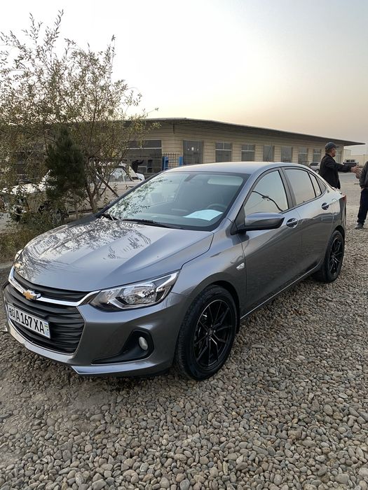 Chevrolet onix pozitsiya 2