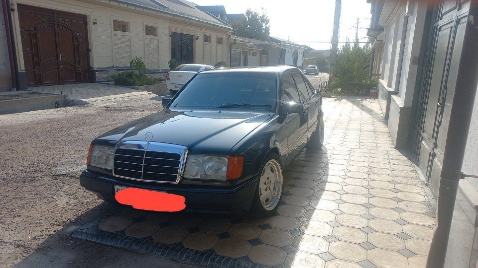 Mersrdesbenz w124