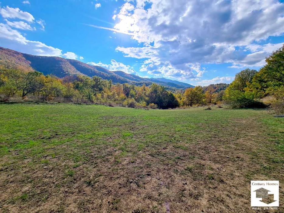 Продава се Къща в с. Столът, Област Габрово - 220 кв.м за 1132 €/кв.м - Снимка #19