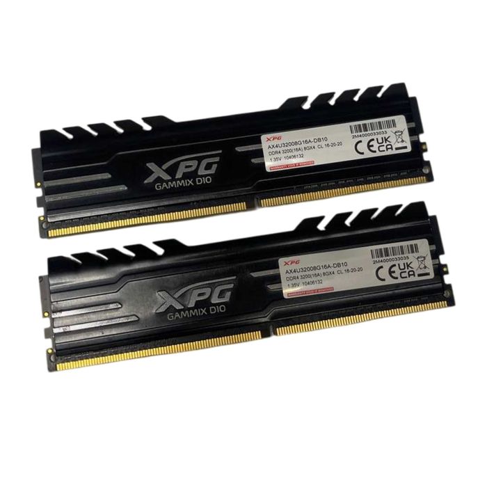 Памет ADATA XPG GAMMIX D10, 16GB (2x8GB), DDR4, 3200MHz, CL16
