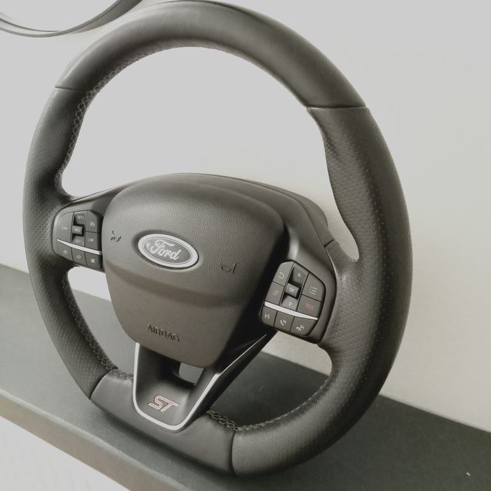 Vând volan sport Ford ST