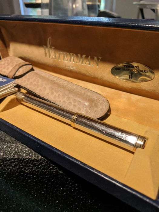 Vând stilou Waterman