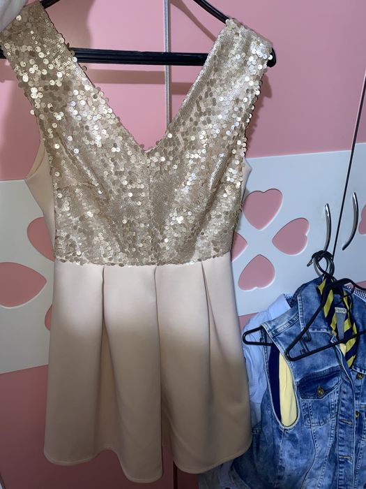 Момичешки рокли по 10 лв