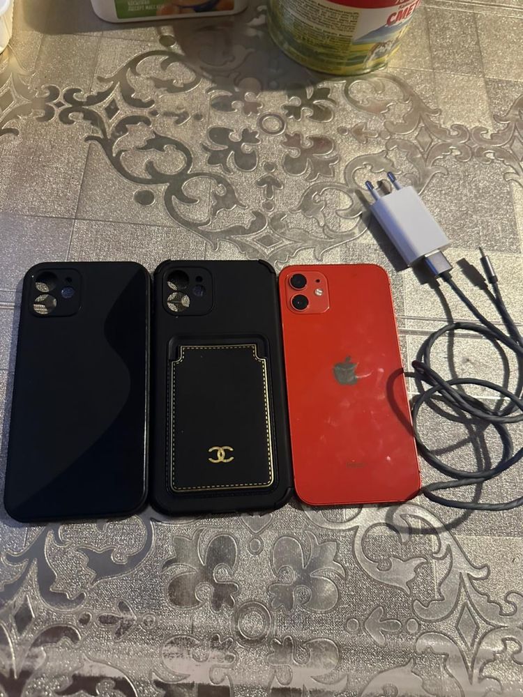 Продам iPhone 12