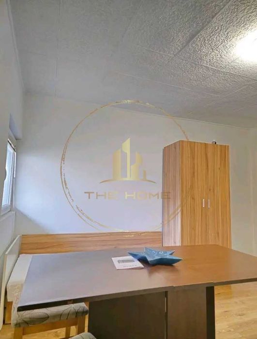 Дава се под наем Едностаен апартамент в Варна, Червен площад - 35 кв.м за 225 € - Снимка #1