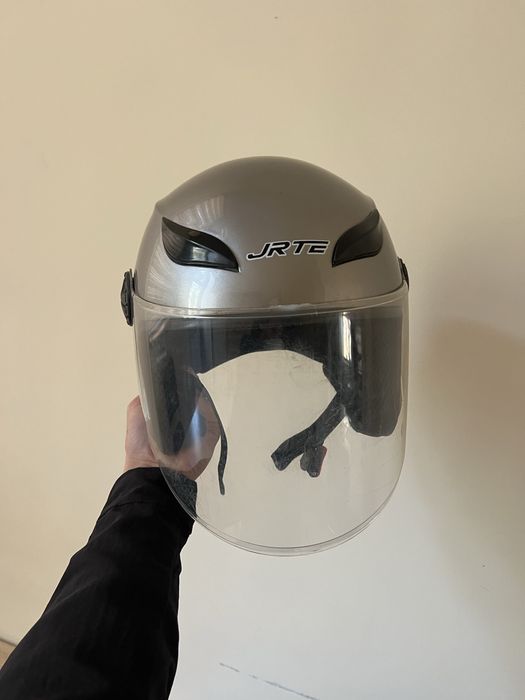 Skuter Ideal holatda sotiladi