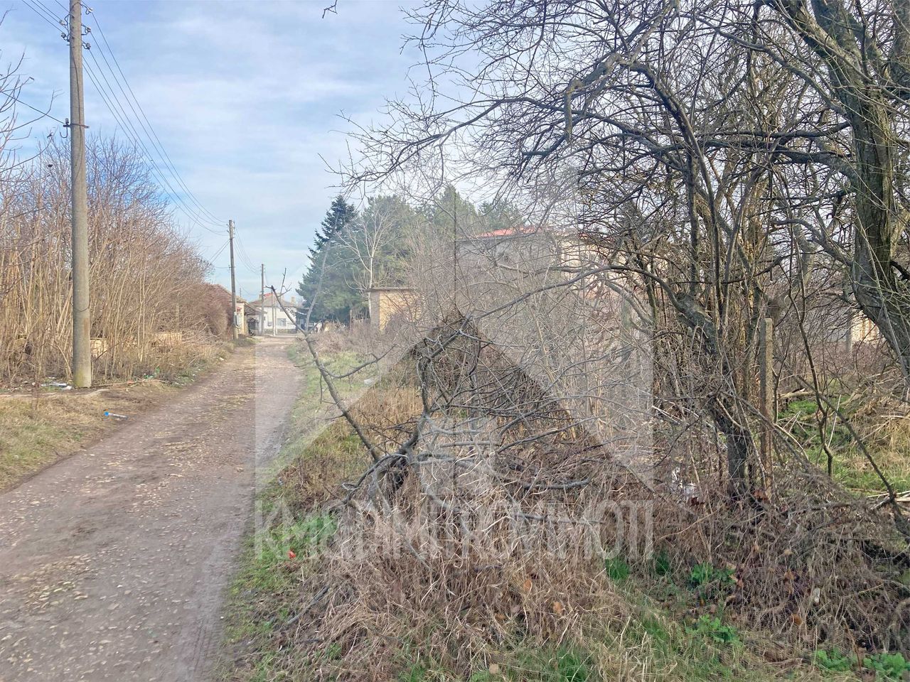 Продава се Парцел в Нови пазар - 1500 кв.м за 6 €/кв.м - Снимка #3